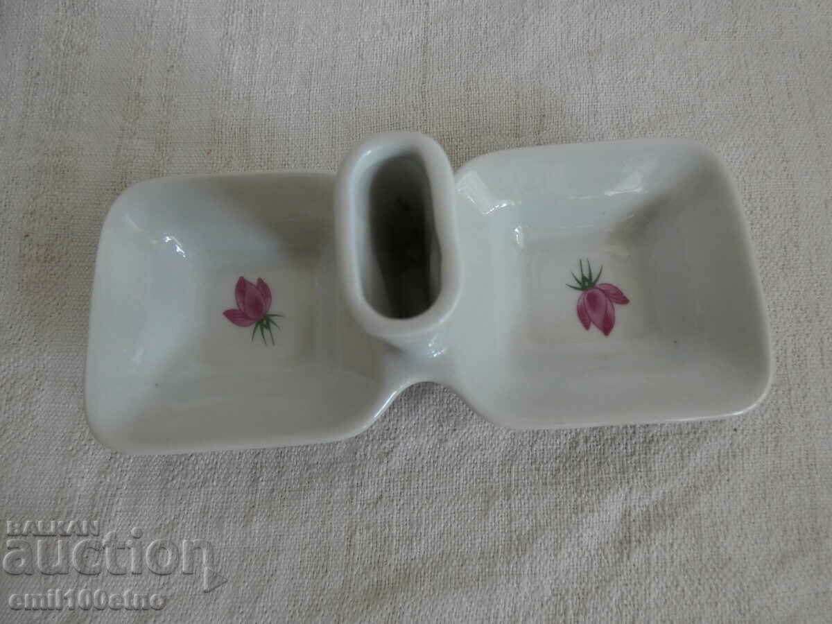 Auction Salt shaker old Bulgarian porcelain Kitka Novi Pazar Auction Salt shaker old Bulgarian porcelain Kitka Novi Pazar