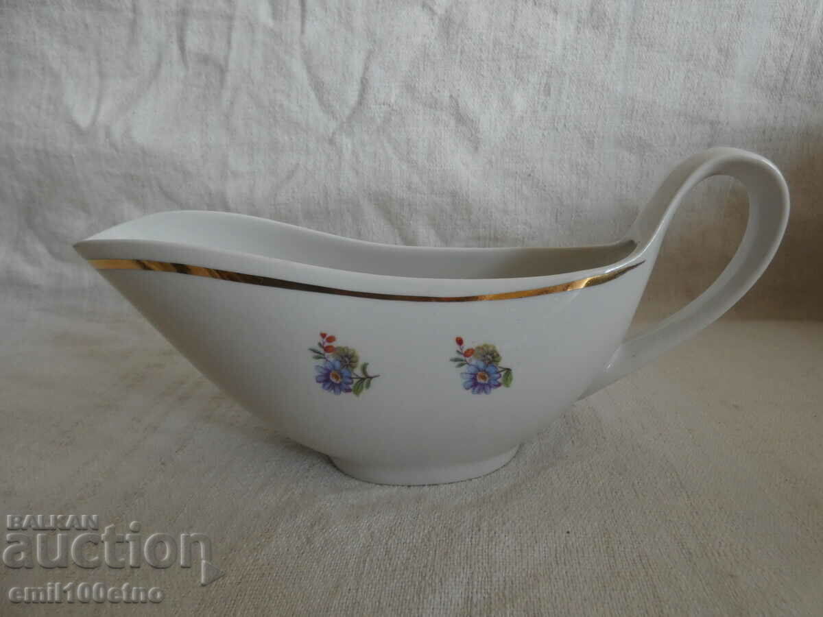 Beautiful soussiere old porcelain Krasnodar USSR with price 15.00 BGN | € 7.67 Beautiful soussiere old porcelain Krasnodar USSR with price 15.00 BGN | € 7.67