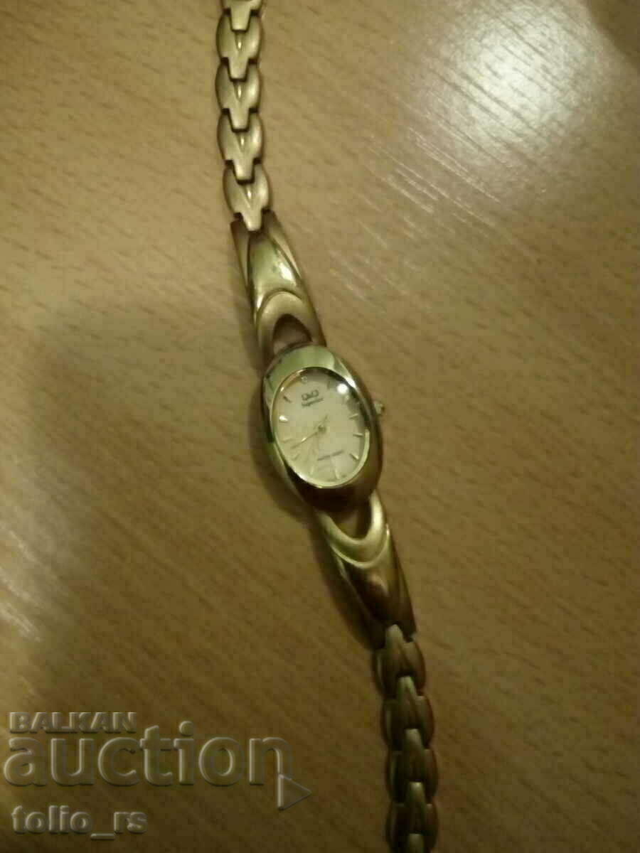 Ladies watch with price 15.00 BGN | € 7.67 Ladies watch with price 15.00 BGN | € 7.67