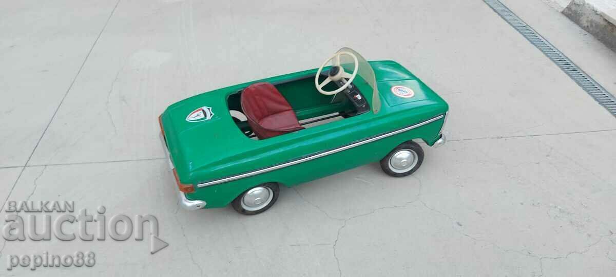 Auction  MOSKVITCH 1982