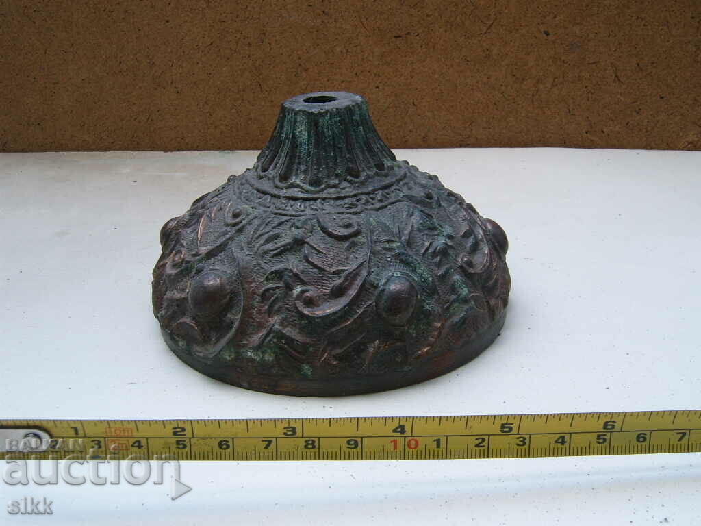 antique lamp stand with price 30.00 BGN | € 15.34