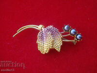 СТАРА БРОШКА