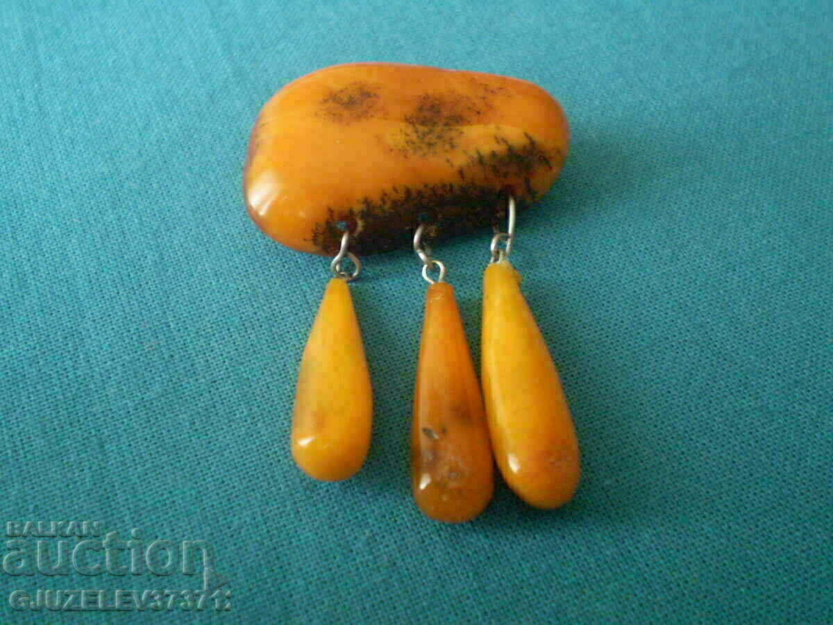 Old lady's amber brooch - 6 Old lady's amber brooch - 6