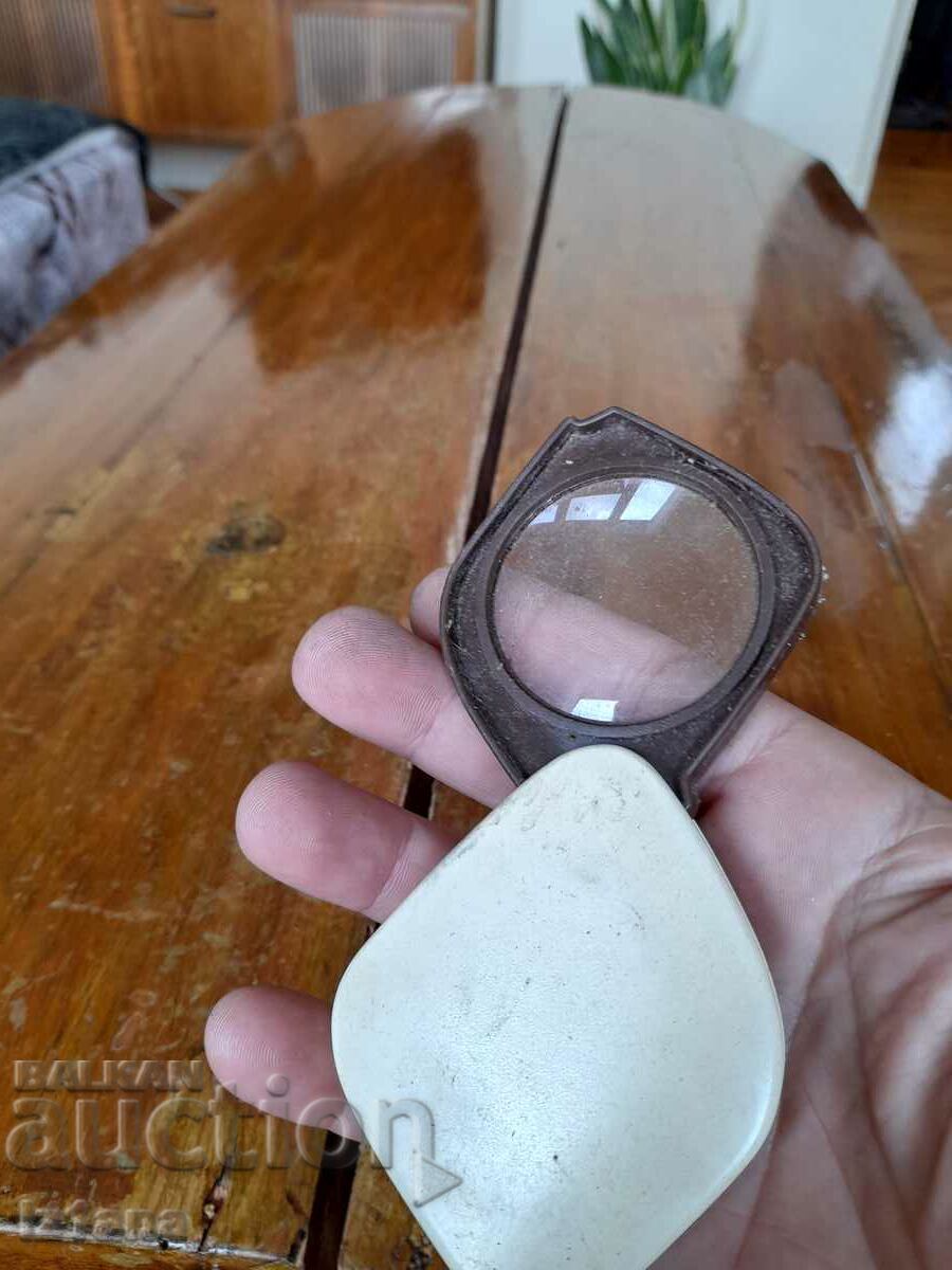 Delivery of Old magnifying glass