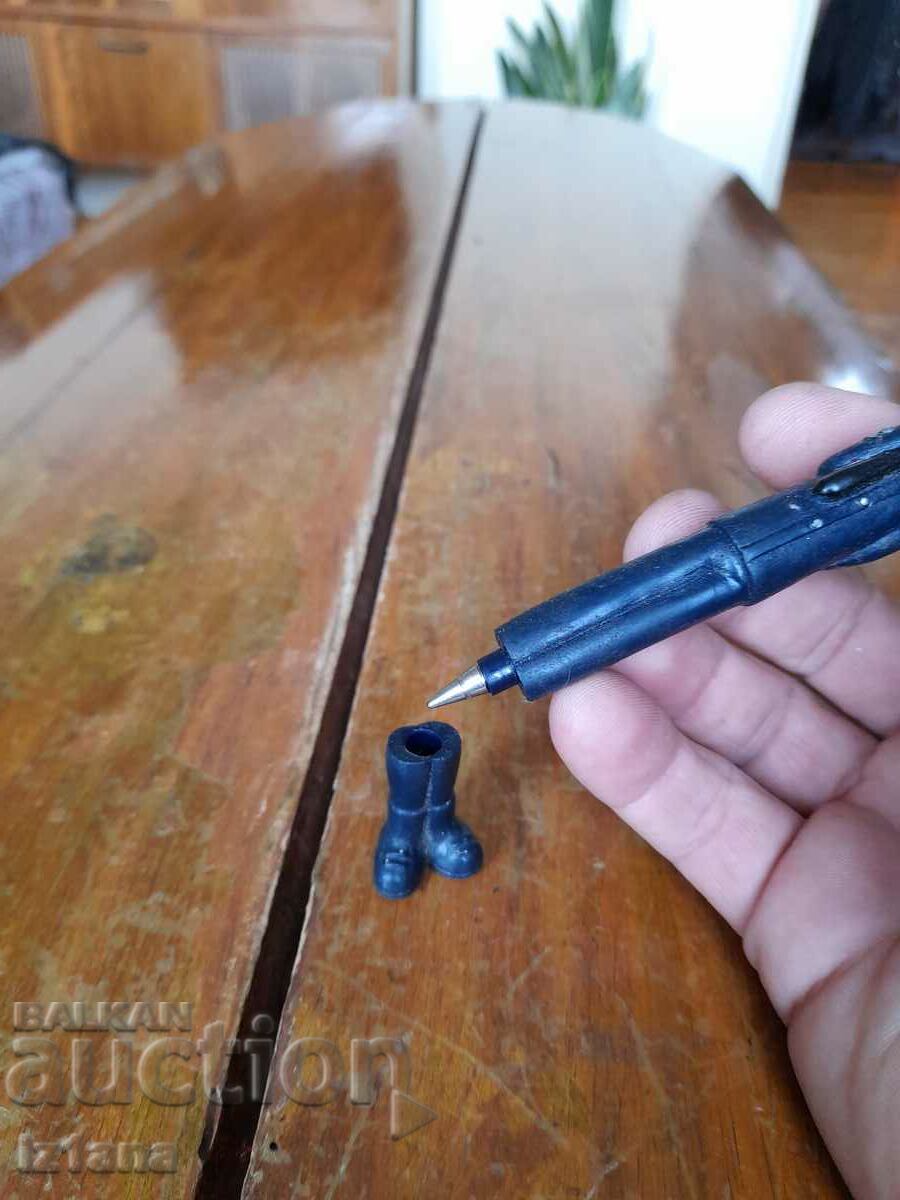 An old pen, a pen, a pen - 6