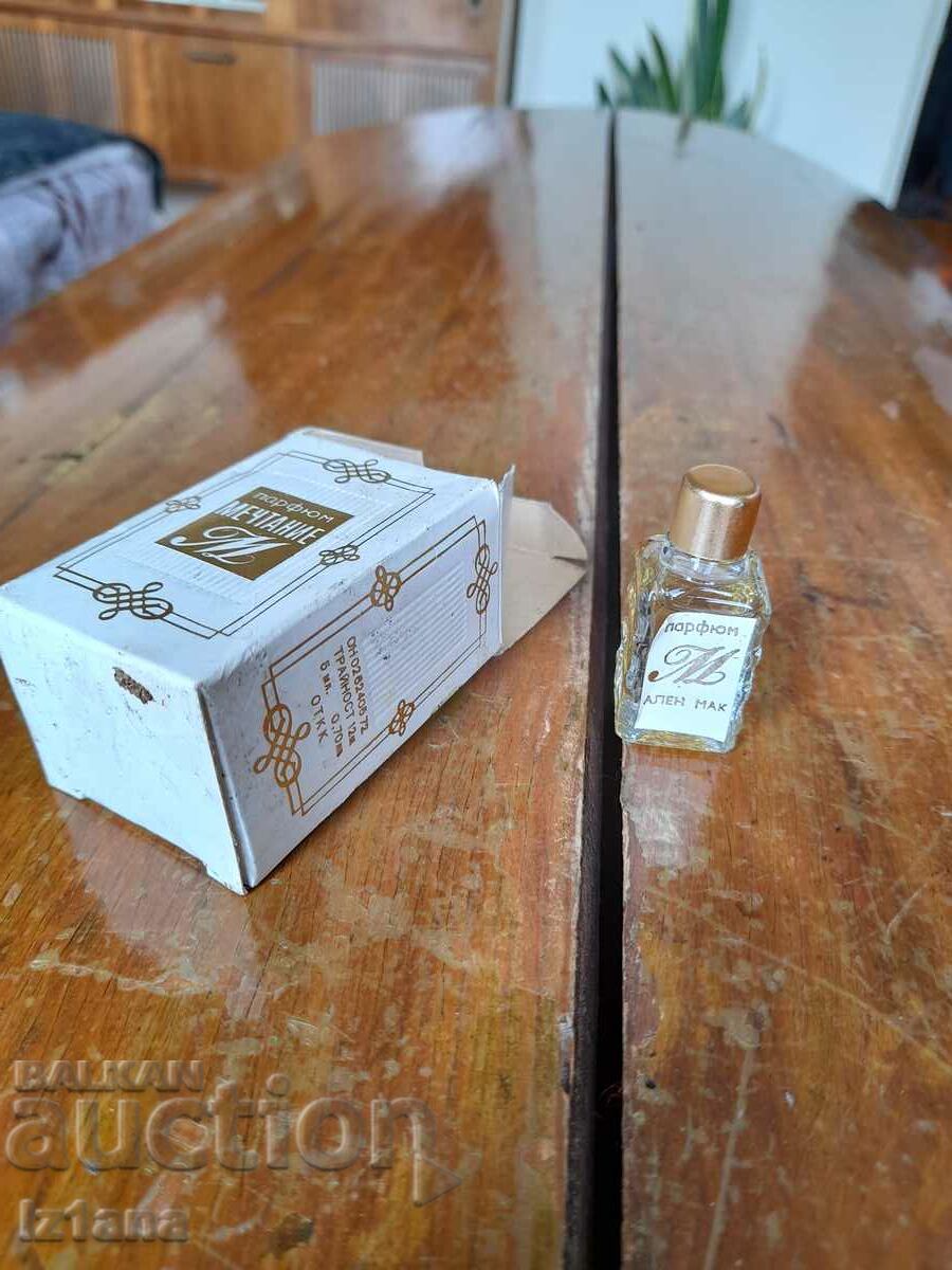 Old perfume Dream with price 30.00 BGN | € 15.34 Old perfume Dream with price 30.00 BGN | € 15.34