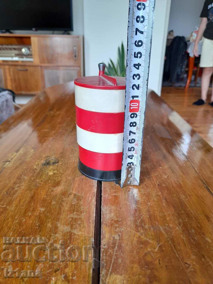 Old box for accessories, elements with price 25.00 BGN | € 12.78 Old box for accessories, elements with price 25.00 BGN | € 12.78