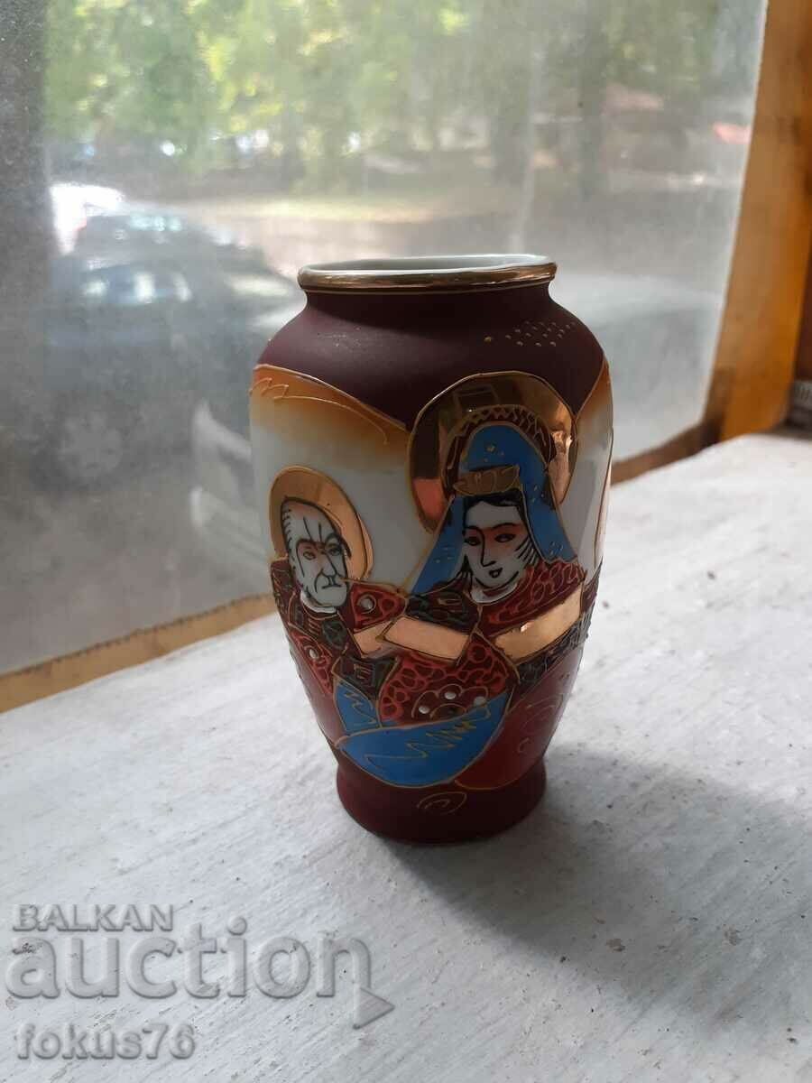 Vaza satsuma din portelan japonez marcata satsuma cu preț 79.00 BGN | € 40.39