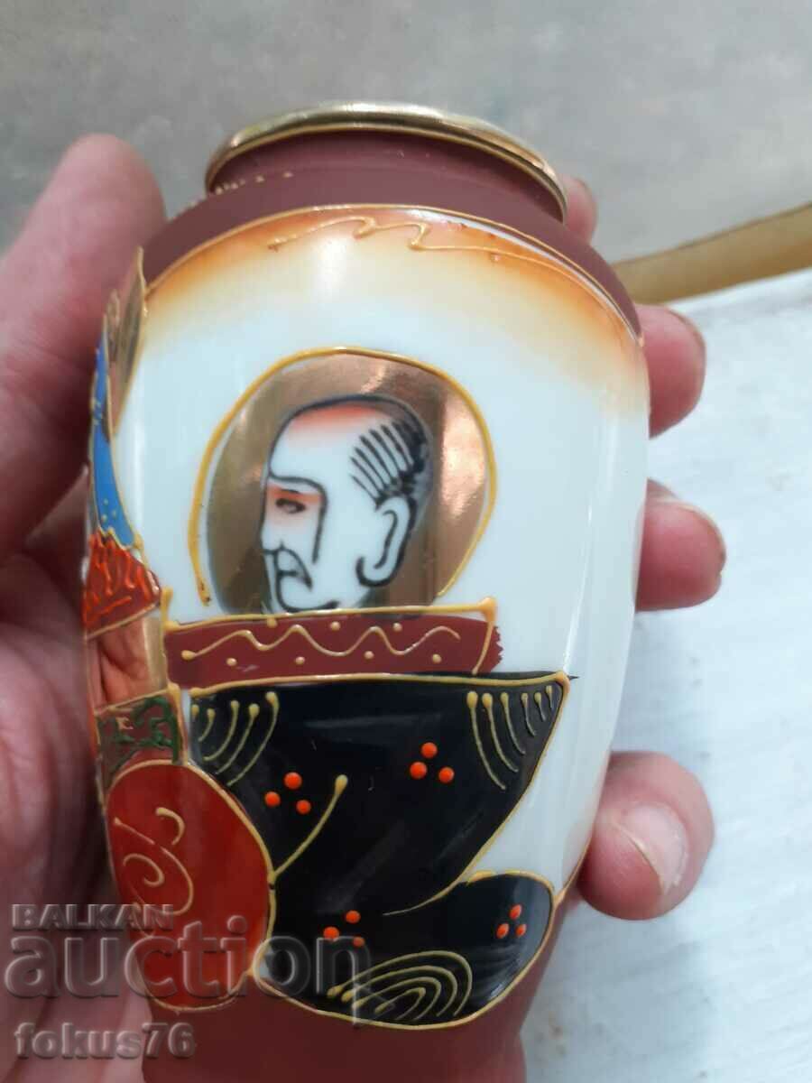 Livrarea Vaza satsuma din portelan japonez marcata satsuma