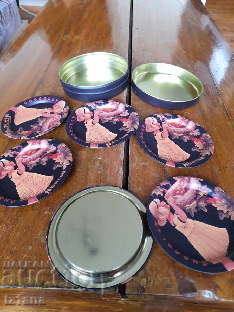 Delivery of An old Nestle box Delivery of An old Nestle box