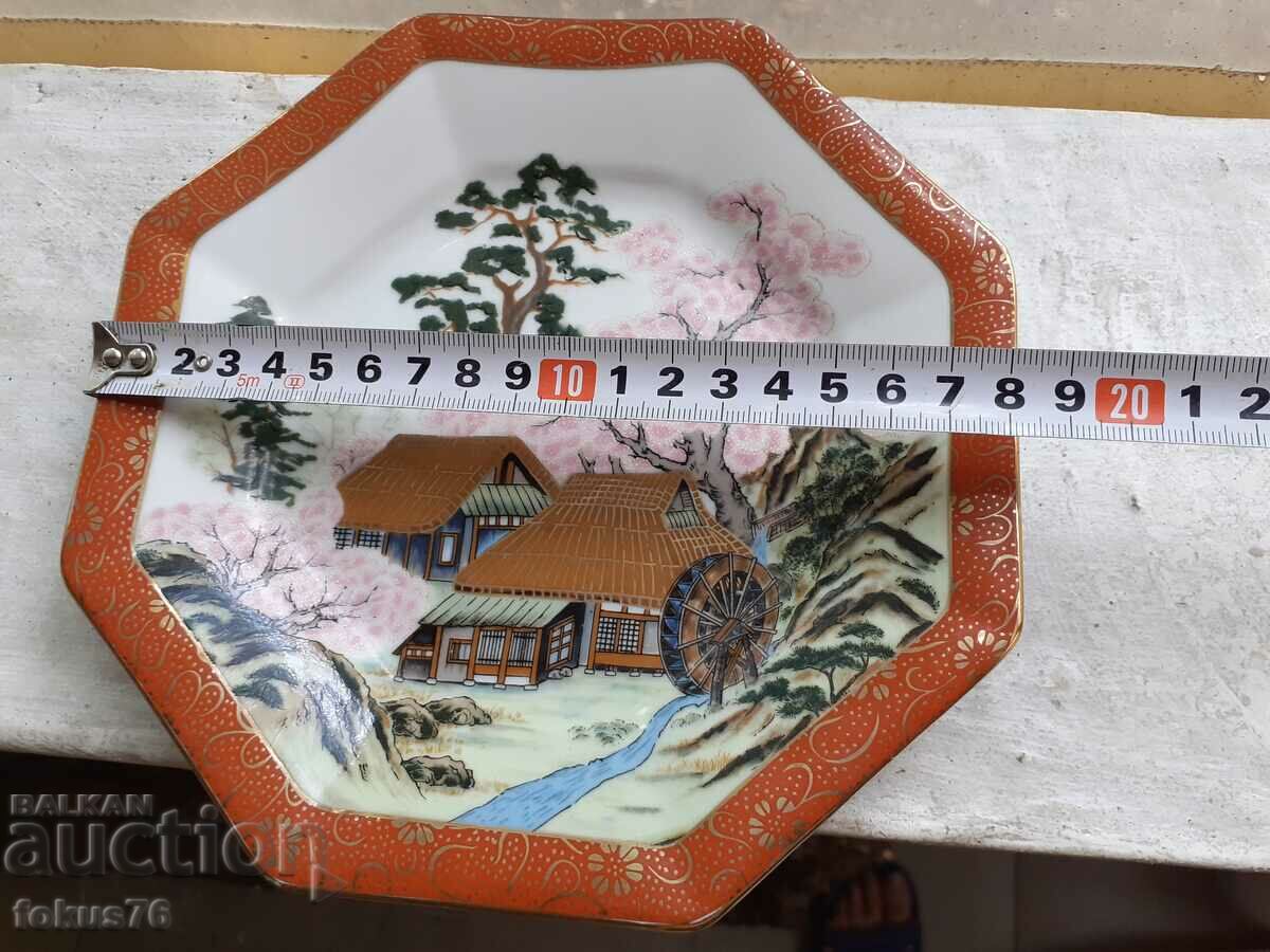 Porcelain Japanese hand painted Kutani plate - mark - 6 Porcelain Japanese hand painted Kutani plate - mark - 6