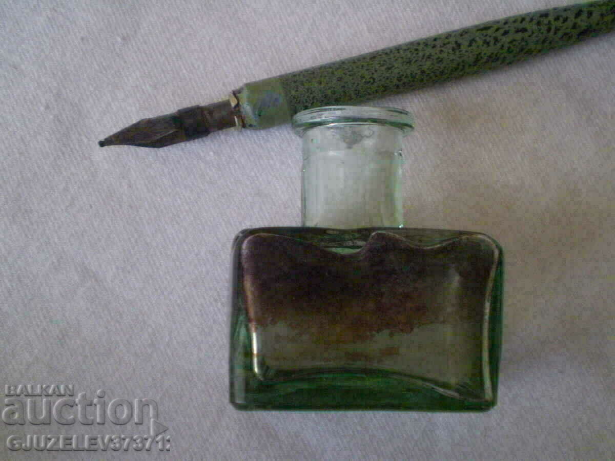 Παλαιό παλιό μικρό γυάλινο μελανοδοχείο από λαβή 1900 - 5