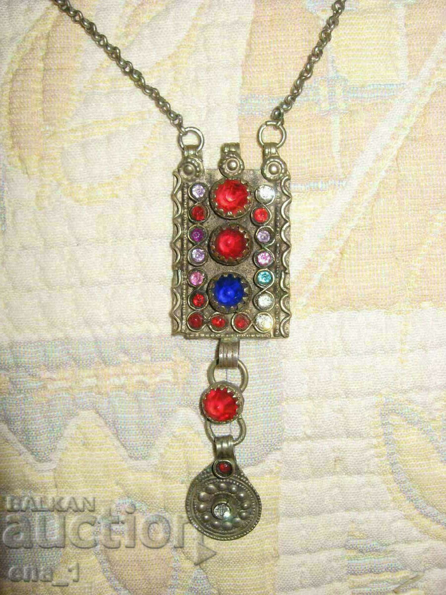 Magnificent silver revival jewelry with colored stones