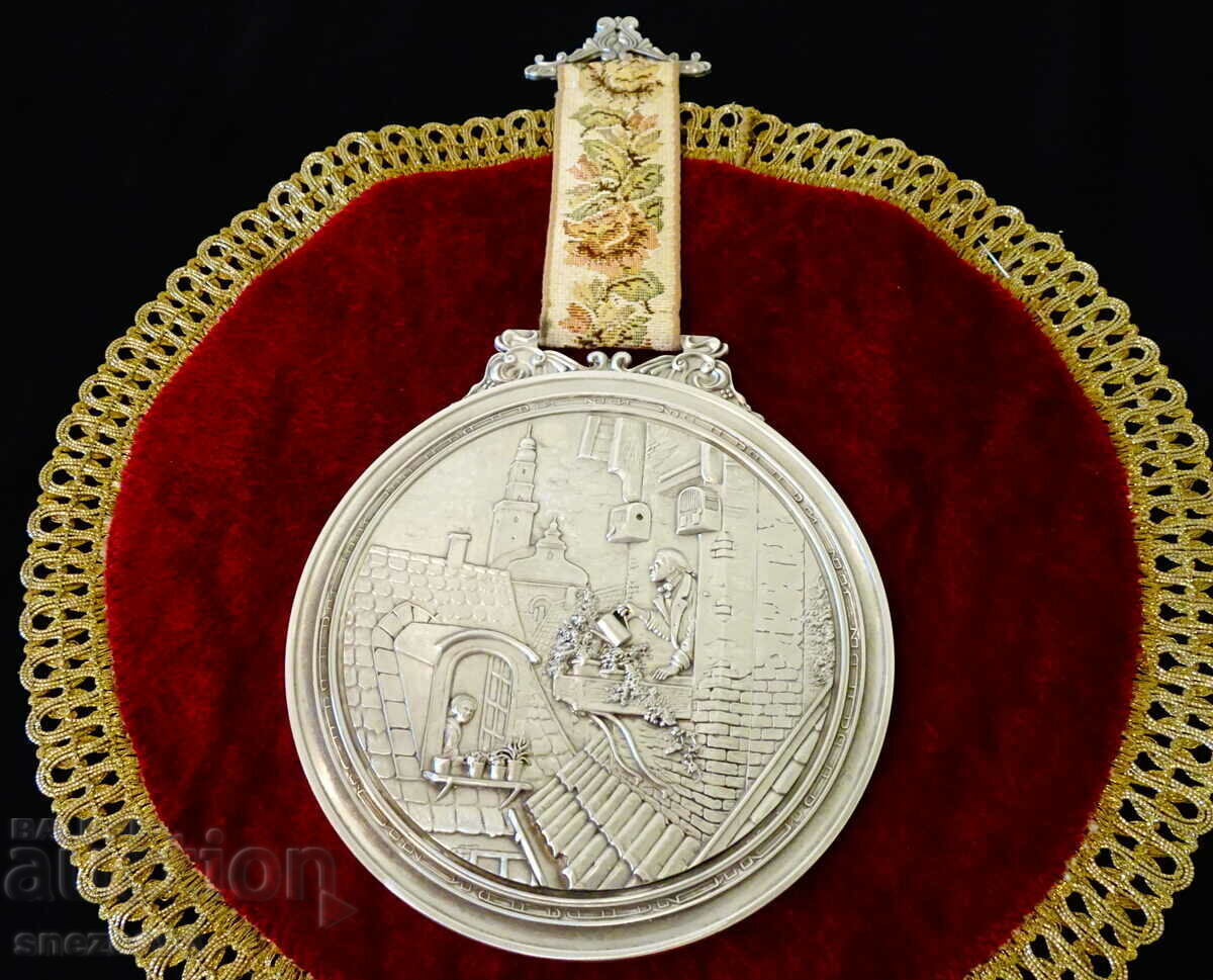 Κάναβος με ζωγραφιά "Η Σοφίτα" του Carl Spitzweg Κάναβος με ζωγραφιά "Η Σοφίτα" του Carl Spitzweg