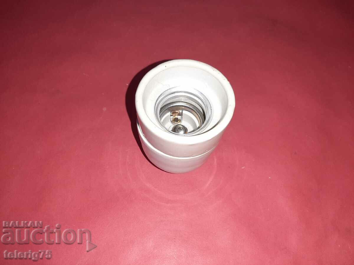 Bulgarian Porcelain Socket for powerful E40 Mercury Lamps with price 12.00 BGN | € 6.14 Bulgarian Porcelain Socket for powerful E40 Mercury Lamps with price 12.00 BGN | € 6.14