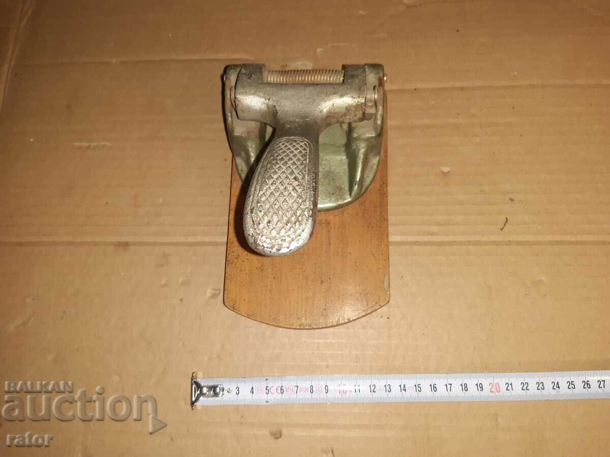 Auction Very old, very large office perforator Auction Very old, very large office perforator