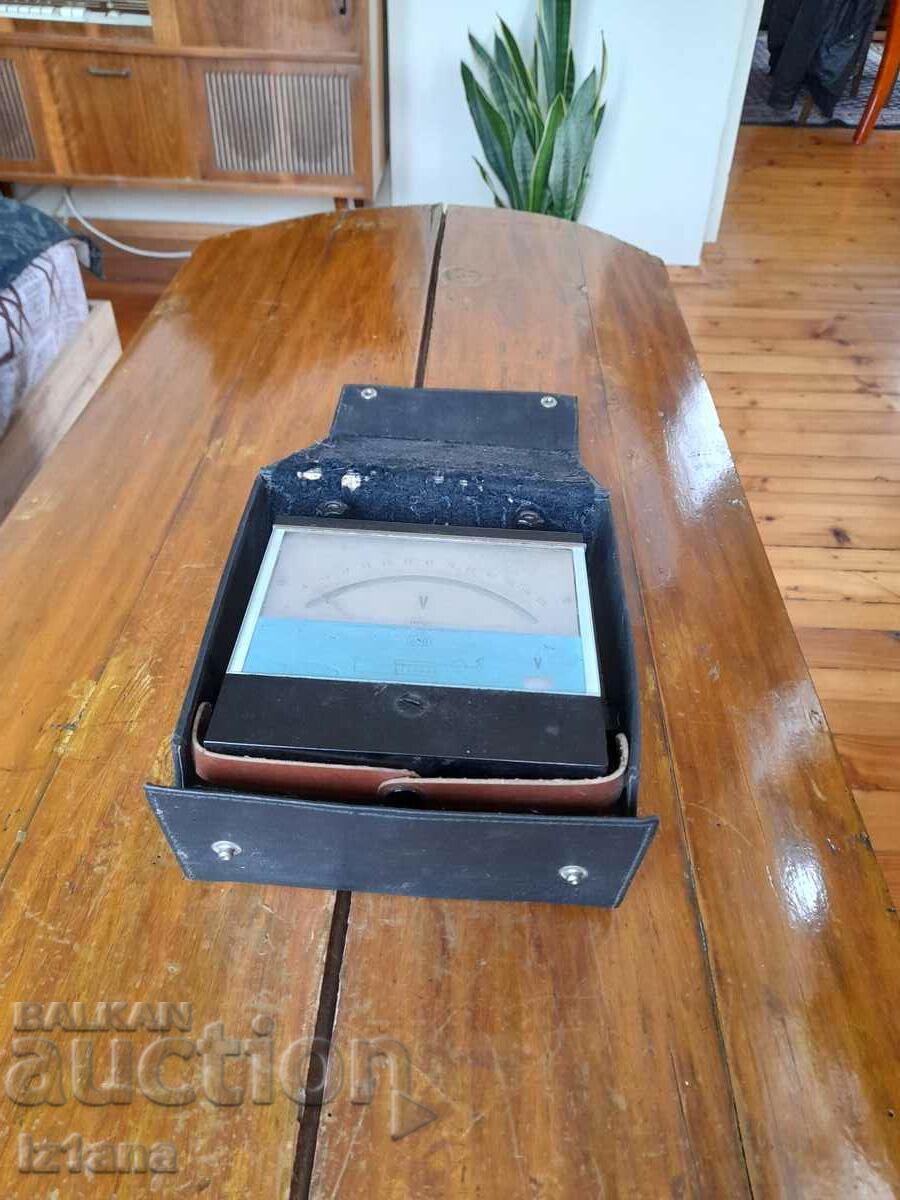 Old voltmeter with price 60.00 BGN | € 30.68 Old voltmeter with price 60.00 BGN | € 30.68