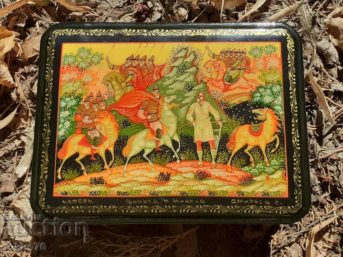 Unique Russian large lacquer box Fedoskino soldiers