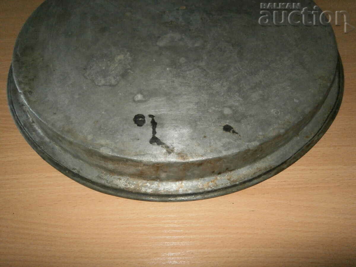 Delivery of vintage handmade wrought copper pumpkin pan Delivery of vintage handmade wrought copper pumpkin pan