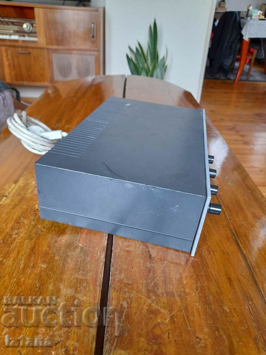 Auction Old stereo amplifier ZZU Stara Zagora Auction Old stereo amplifier ZZU Stara Zagora