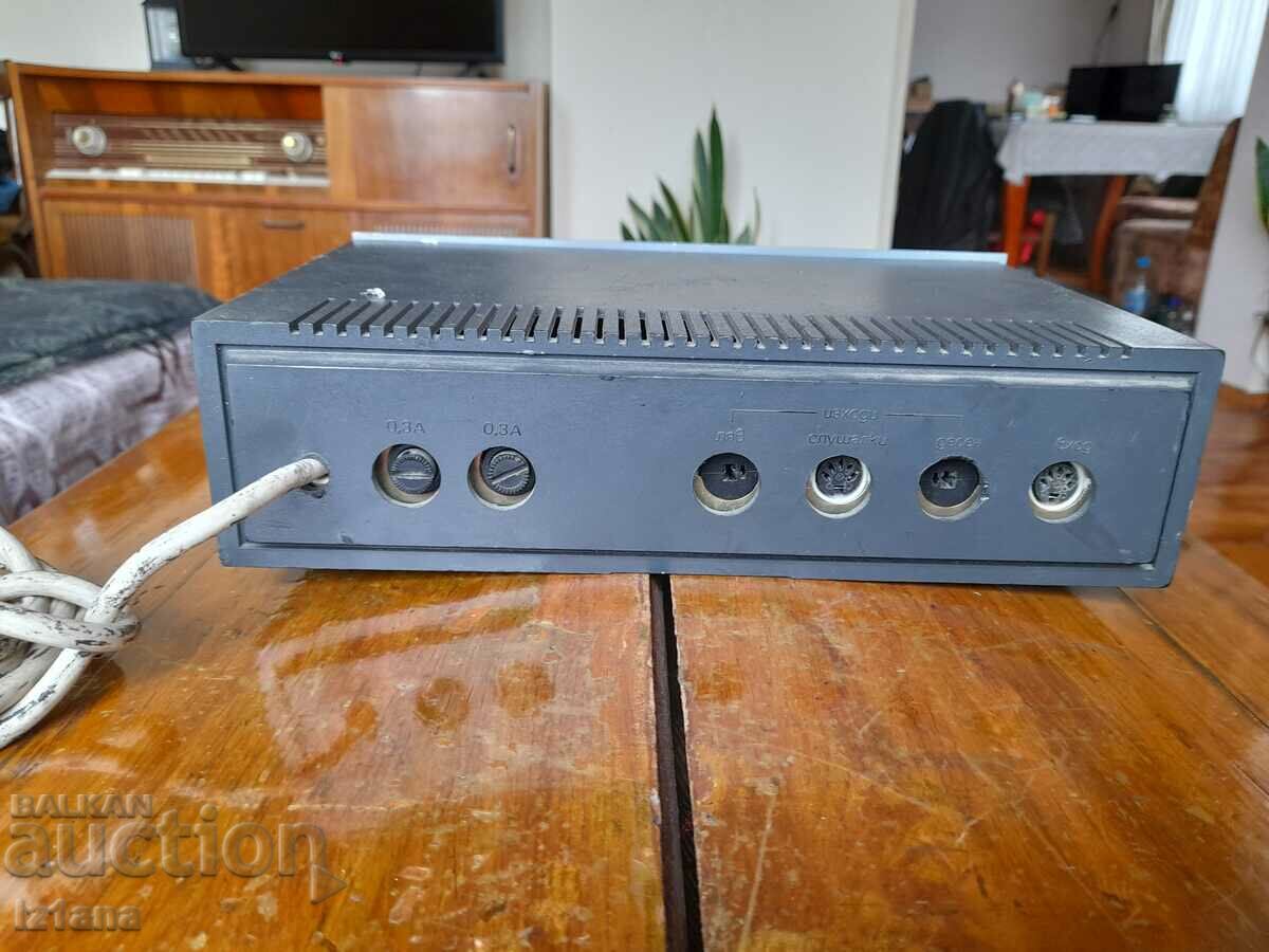 Delivery of Old stereo amplifier ZZU Stara Zagora Delivery of Old stereo amplifier ZZU Stara Zagora