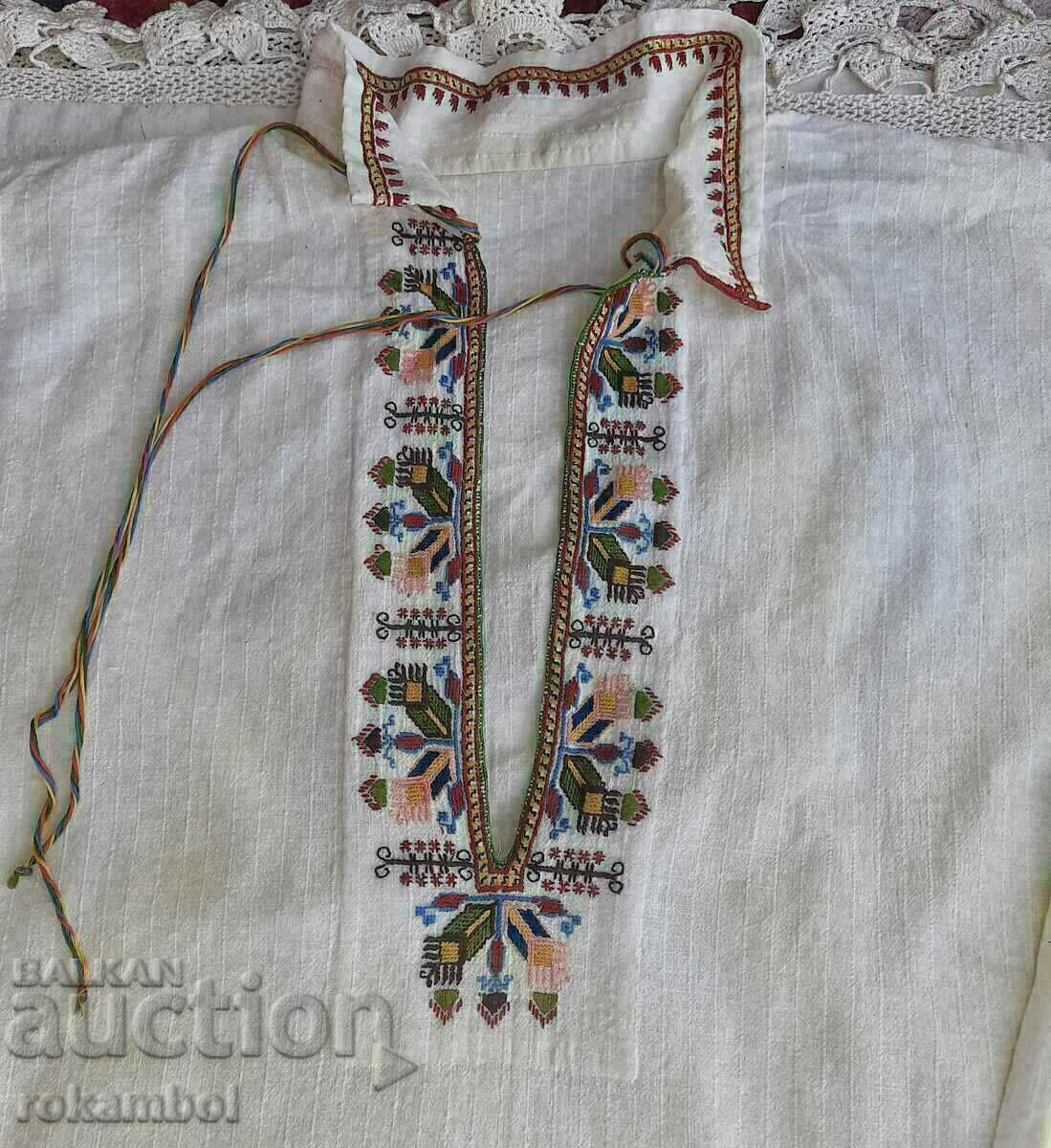 Αυθεντικό ανδρικό νυφικό πουκάμισο Strandzha