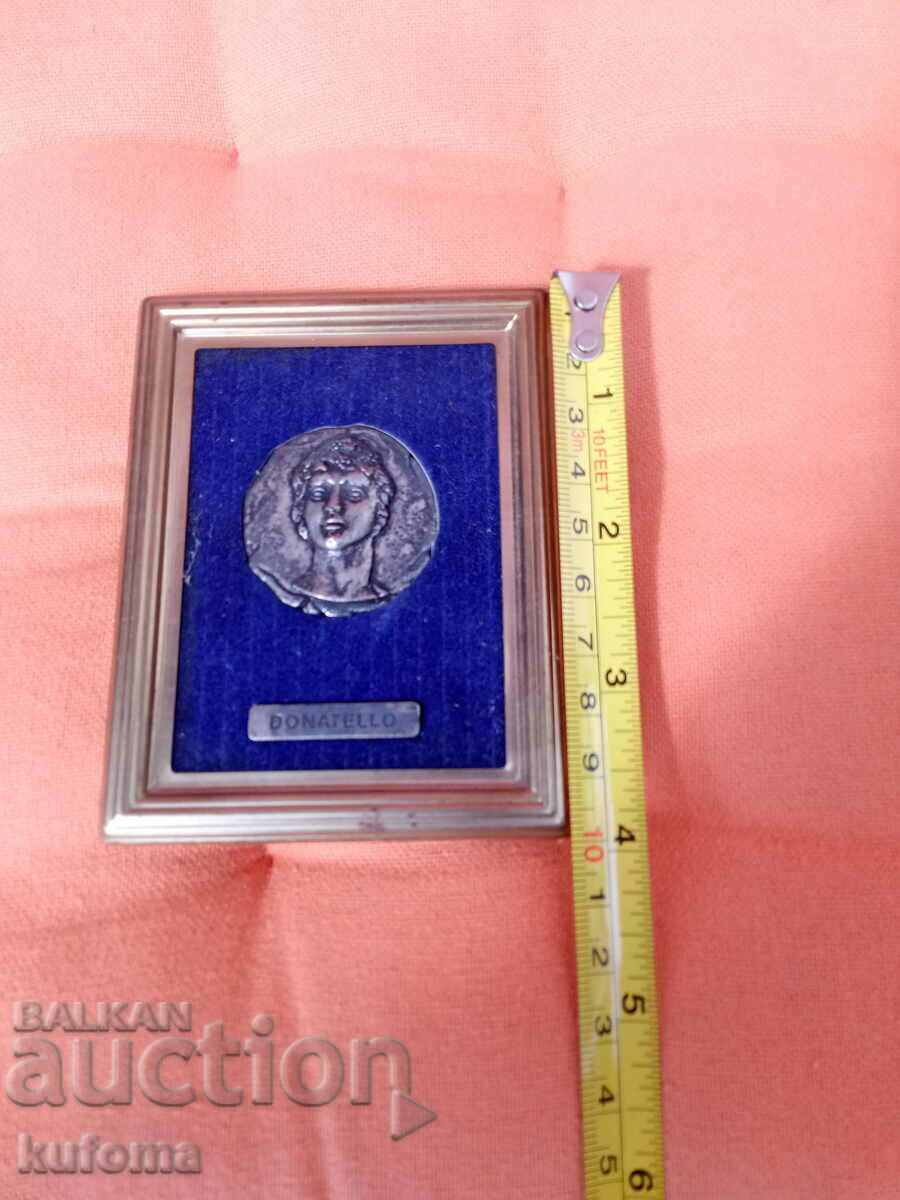 Italian souvenir Donatello with price 19.99 BGN | € 10.22 Italian souvenir Donatello with price 19.99 BGN | € 10.22