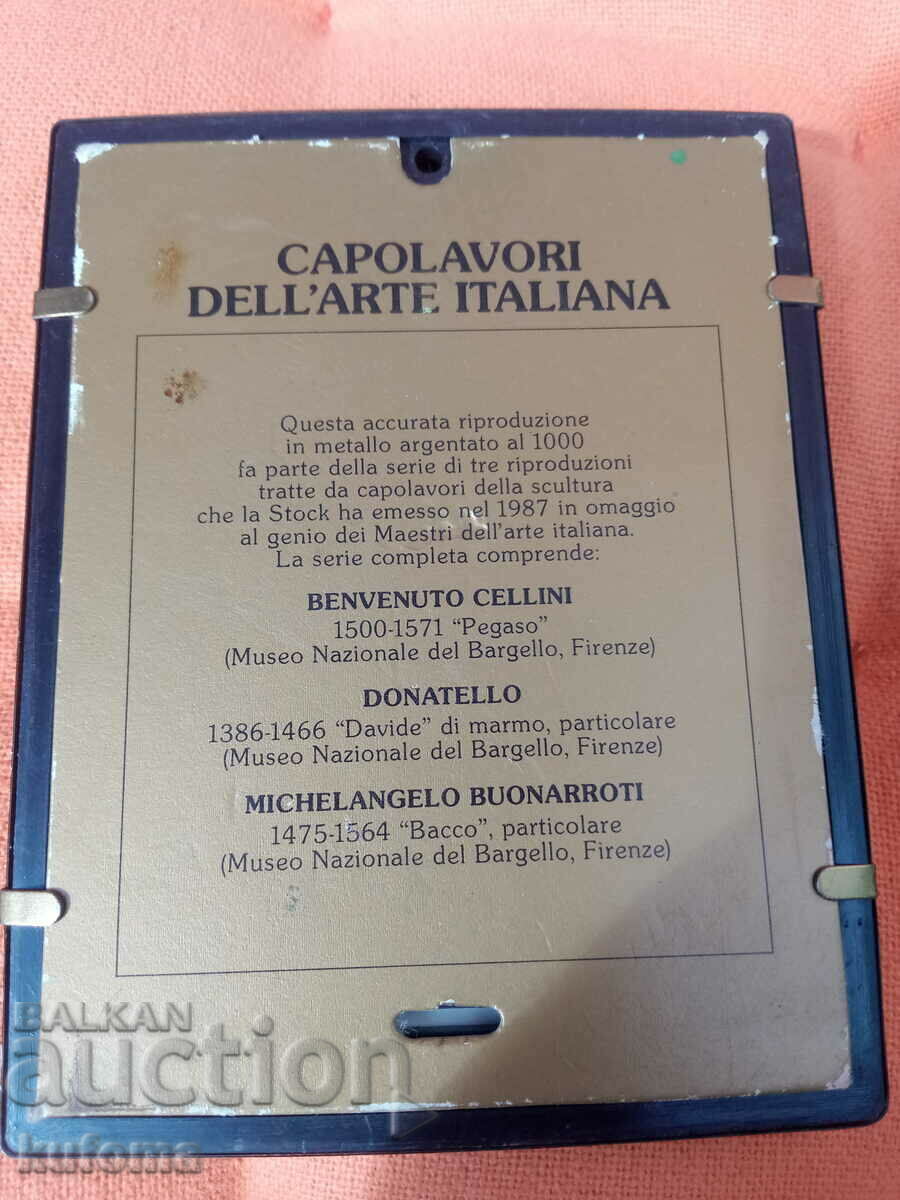 Delivery of Italian souvenir Donatello Delivery of Italian souvenir Donatello