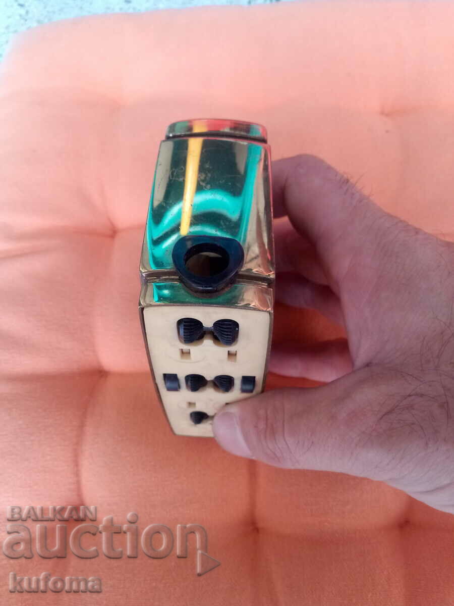 Old German brass snuffbox with price 59.99 BGN | € 30.67 Old German brass snuffbox with price 59.99 BGN | € 30.67