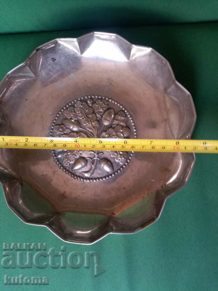 Vas placat cu argint vechi cu preț € 12.77 | 24.98 BGN