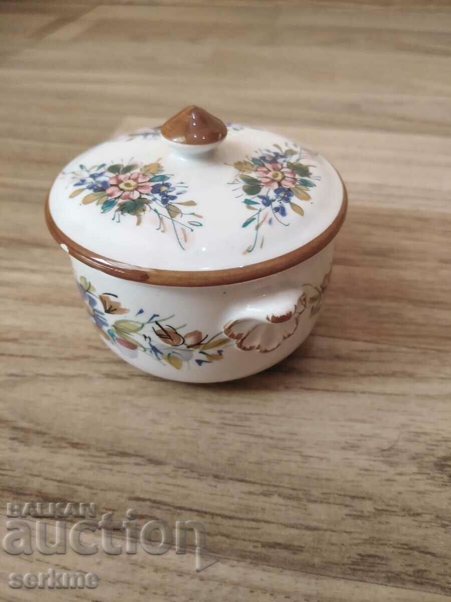 Δημοπρασία κουτί από πορσελάνη Δημοπρασία κουτί από πορσελάνη