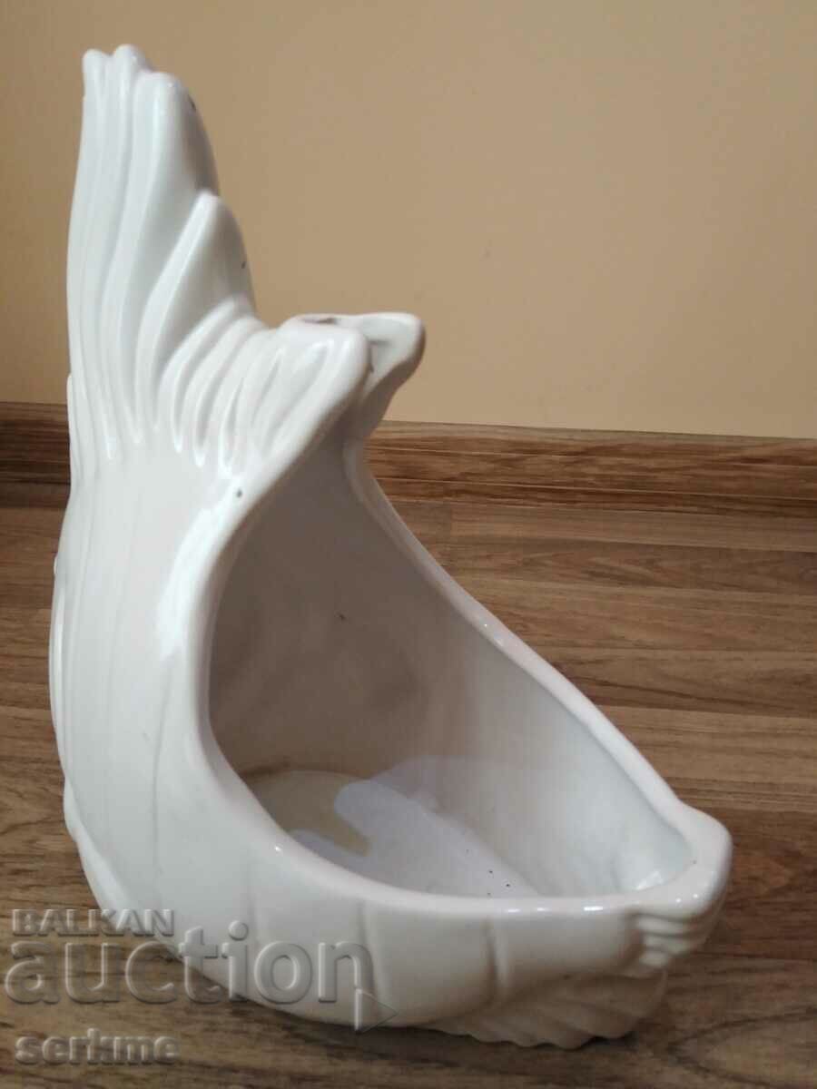 Porcelain figure with price 10.00 BGN | € 5.11 Porcelain figure with price 10.00 BGN | € 5.11