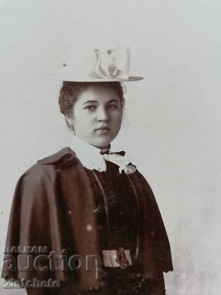 Auction  Old cardboard photo of Elena Stefanova