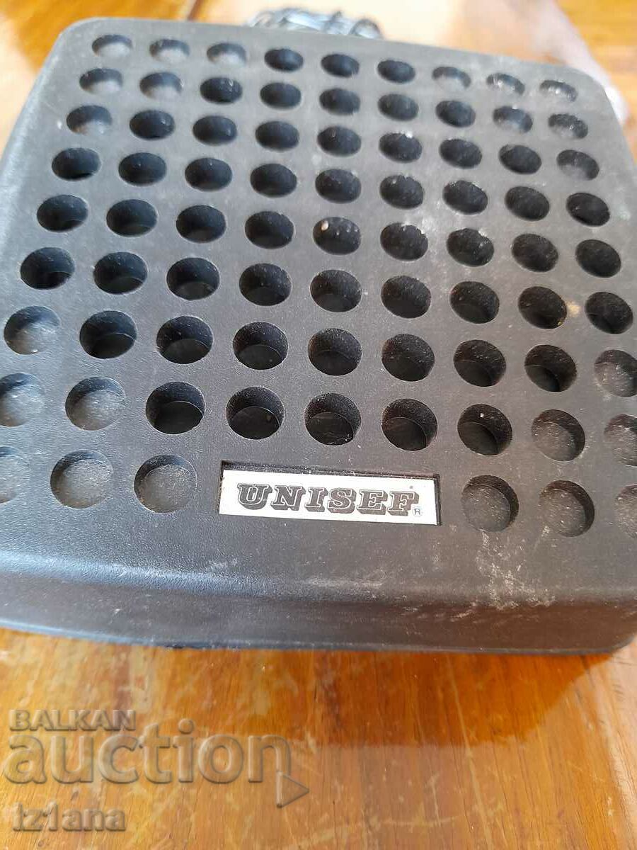 Old Unisef speakers with price 30.00 BGN | € 15.34 Old Unisef speakers with price 30.00 BGN | € 15.34