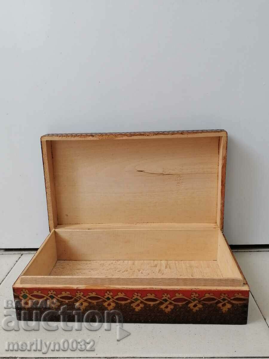 Παλιό πυρογραφικό κουτί από ξύλο, 40 ετών - 5 Παλιό πυρογραφικό κουτί από ξύλο, 40 ετών - 5