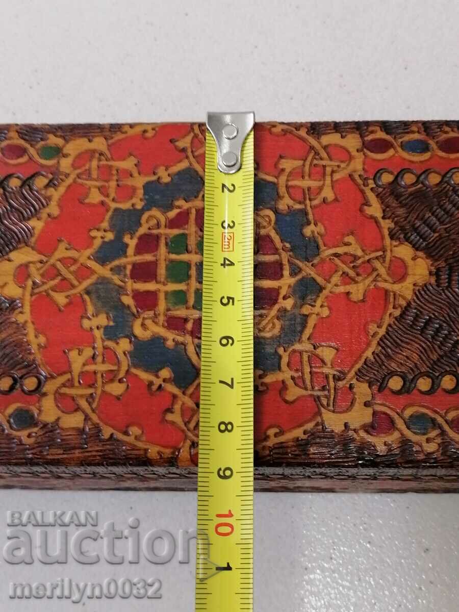 Delivery of Old pyrographic box of wood, wooden, 40's Delivery of Old pyrographic box of wood, wooden, 40's