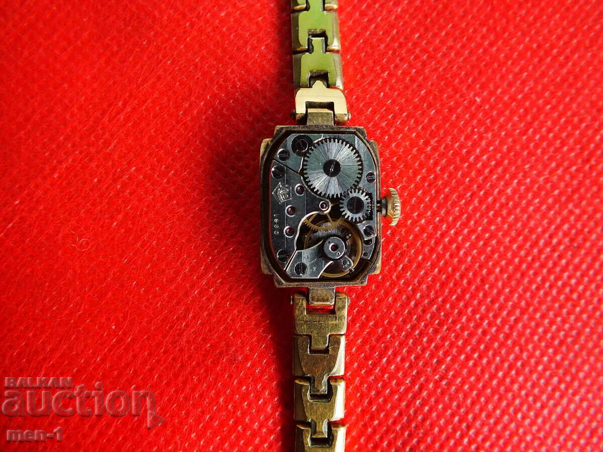 "Luch" women's watch with price 50.00 BGN | € 25.56 "Luch" women's watch with price 50.00 BGN | € 25.56