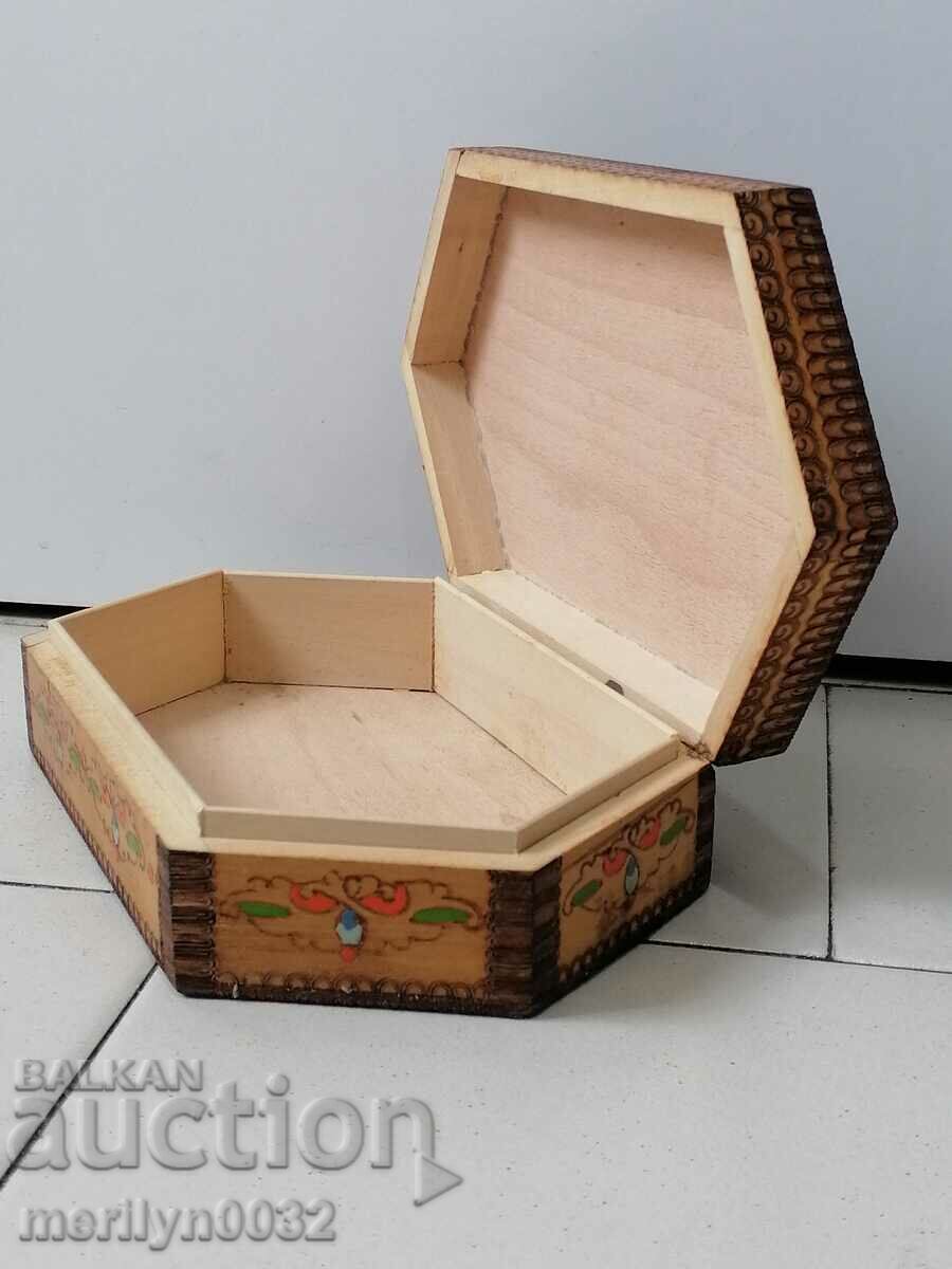 Old pyrographic box of wood, wooden, 40's - 6 Old pyrographic box of wood, wooden, 40's - 6