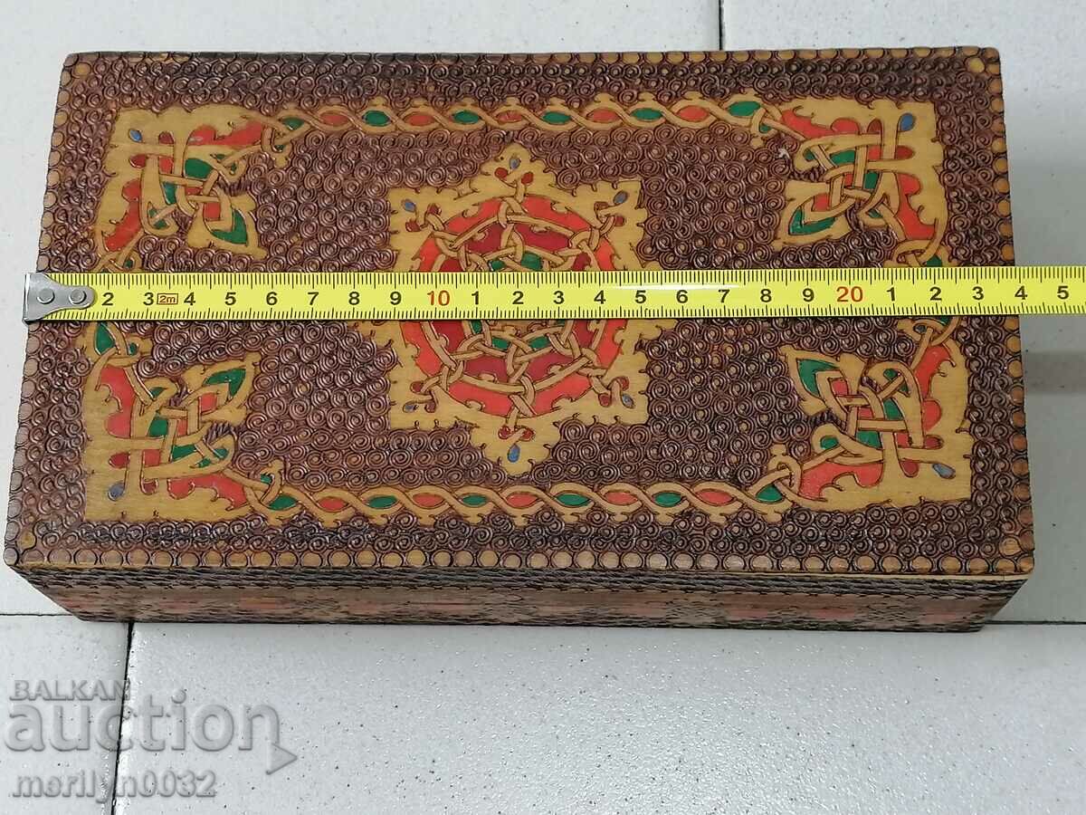 Delivery of Old pyrographic box of wood, wooden, 40's Delivery of Old pyrographic box of wood, wooden, 40's