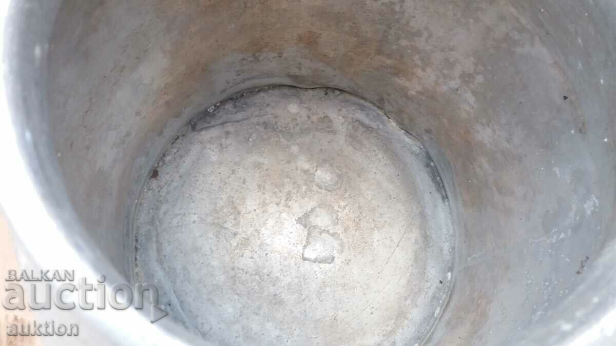 Delivery of OLD ALUMINUM MILK CART - 30 LITERS MASSIVE Delivery of OLD ALUMINUM MILK CART - 30 LITERS MASSIVE