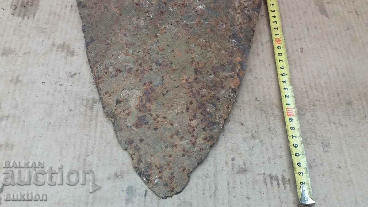 Auction SOLID FORGED RENAISSANCE LARGE PLOW, PLOW, PLOW Auction SOLID FORGED RENAISSANCE LARGE PLOW, PLOW, PLOW