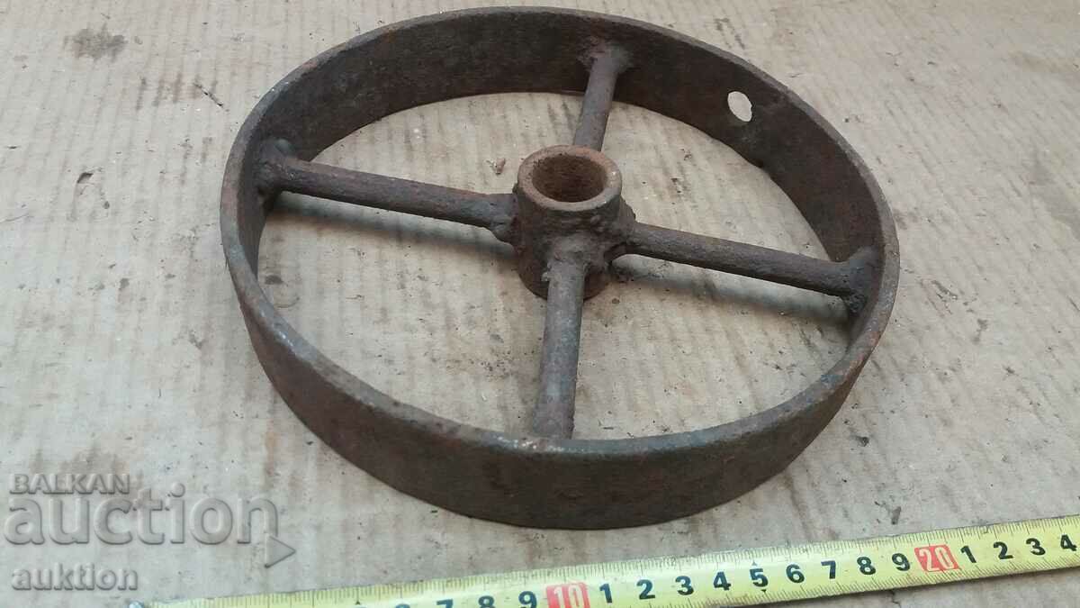 WROUGHT RENAISSANCE WHEEL OF WINNERS, PLOWS, PLOWS - 7 WROUGHT RENAISSANCE WHEEL OF WINNERS, PLOWS, PLOWS - 7