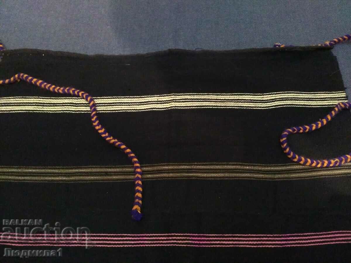 Auction  AUTHENTIC OLD APRON