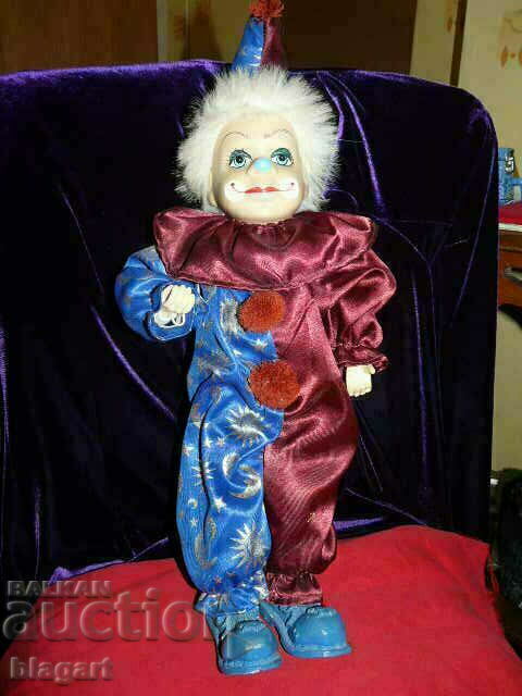 Licitație Păpușă, mim, porțelan Licitație Păpușă, mim, porțelan