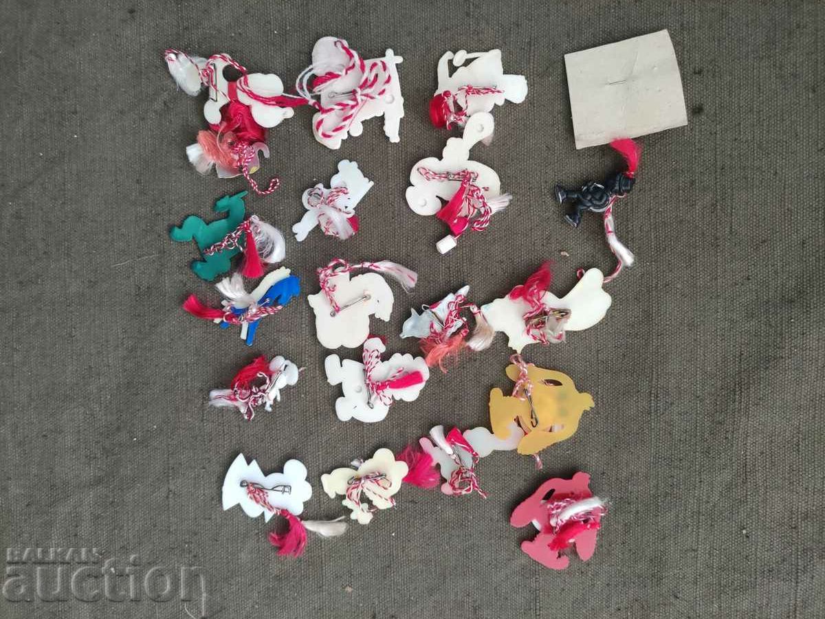 Delivery of I am selling old martenits with figures: Alf, Flintstone, Sun