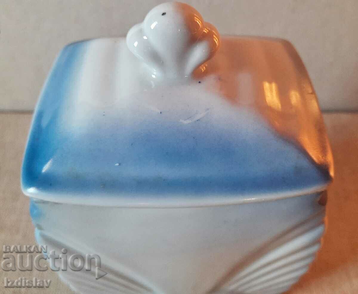 Livrarea Oala de cafea din portelan