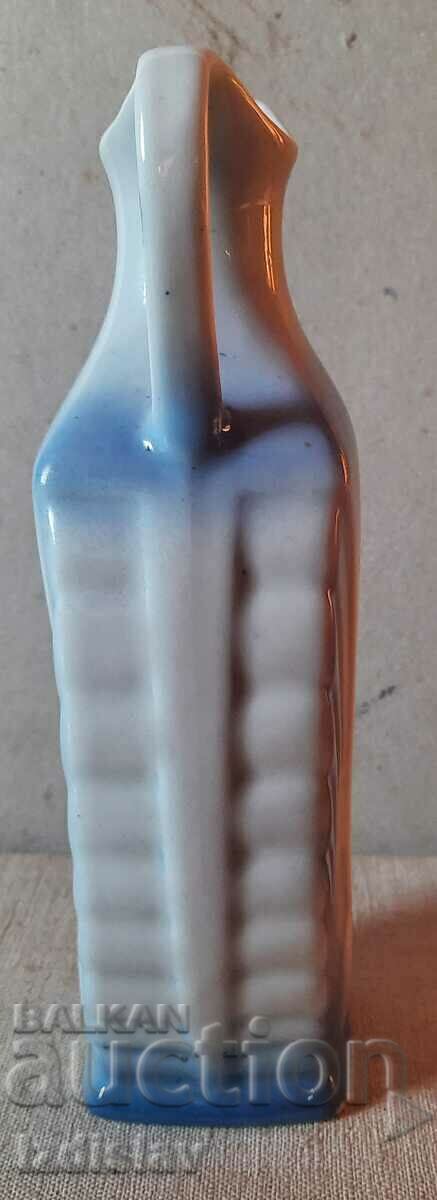 Доставка на Порцеланово шише за оцет Доставка на Порцеланово шише за оцет