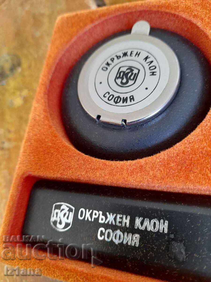 Auction Old souvenirs, lighter, ashtray, DZI Auction Old souvenirs, lighter, ashtray, DZI