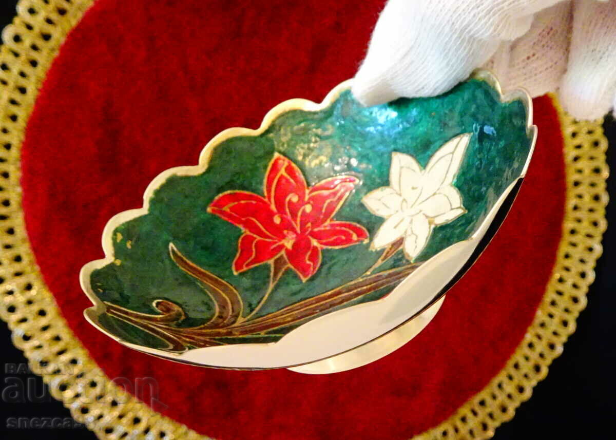 Bronze bowls, candies with cellular enamel with price 69.00 BGN | € 35.28