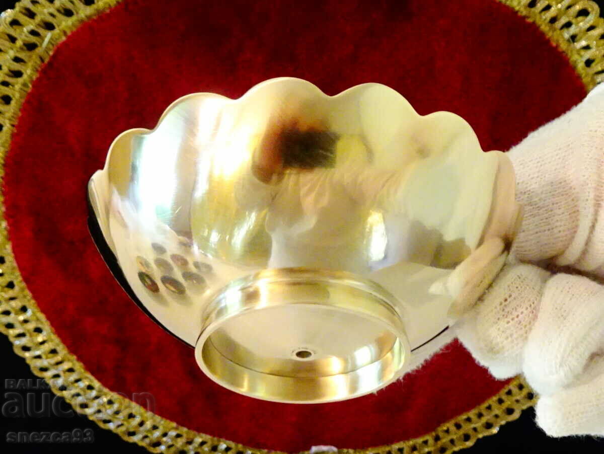 Auction  Bronze bowls, candies with cellular enamel